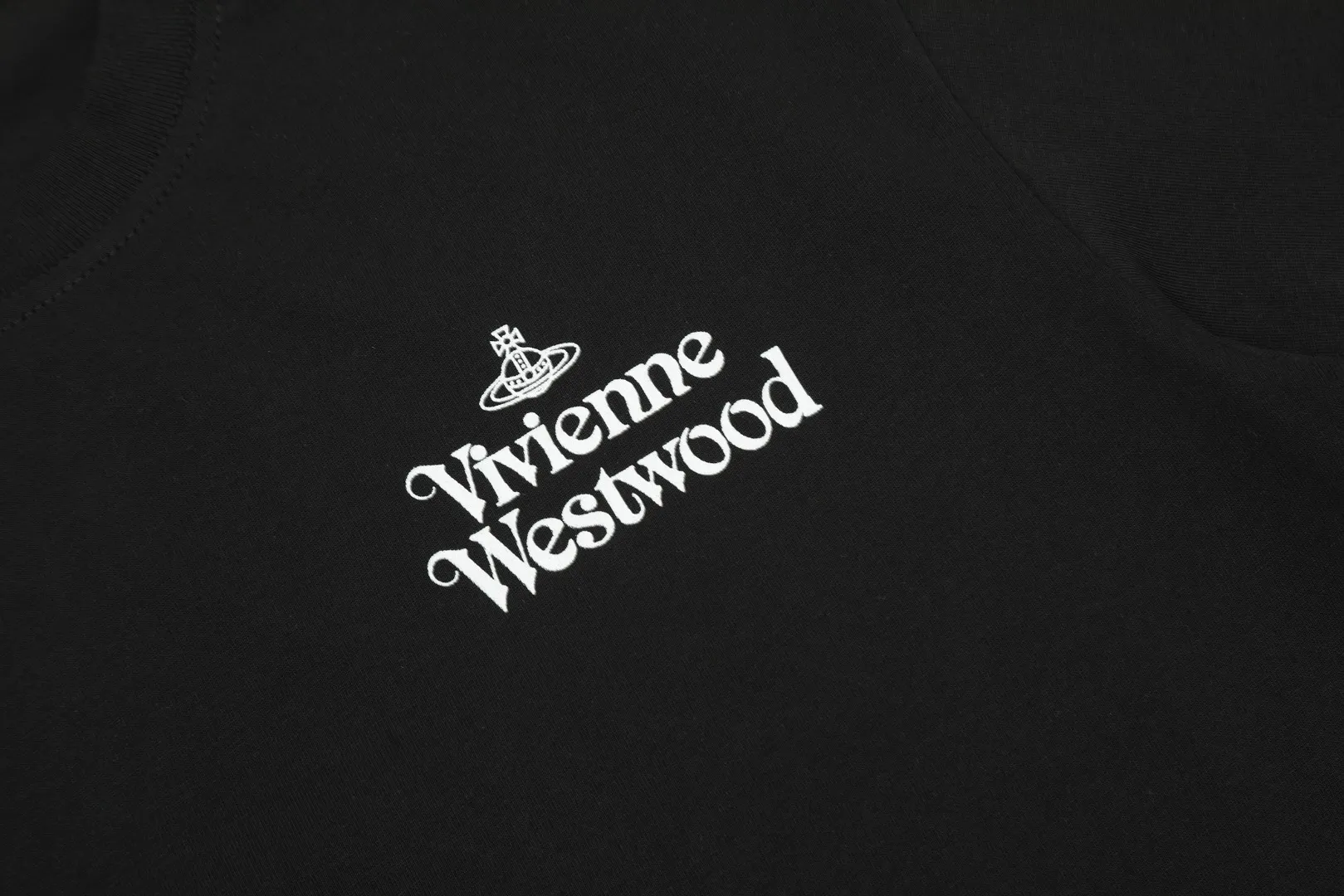 vivienne west wood Queen Mother West classic logo printed short sleeves, color matching, high-end niche, fashionable must-have matching style, 2024 top hot style, no need to say more, just open the details. Size: XS-L Color: black white